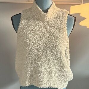 Cream Mockneck Sleeveless Cropped Sweater Soft and Cozy Size Medium EUC